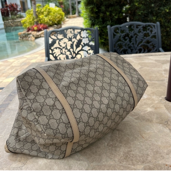 GUCCI Supreme Monogram Medium  Tote Beige - Picture 10 of 11